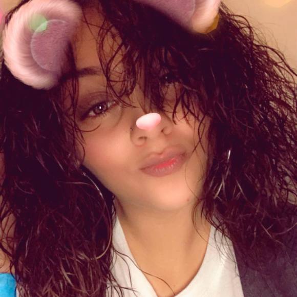 Meet your Posher, Caylynn - Picture 1 of 1